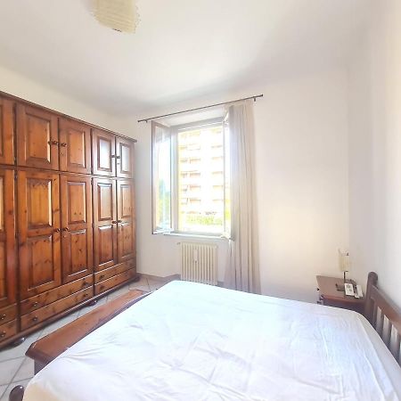 Niguarda - Palanzone Cozy 2Broom Apartment Milan Bagian luar foto